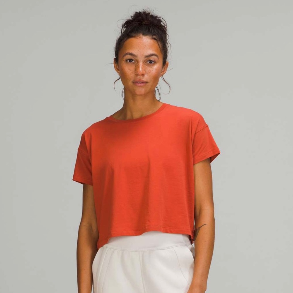 Lululemon | Cates Tee